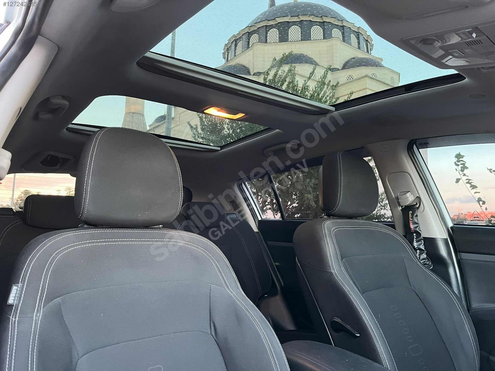 GALERİ OKTAV'DAN SPORTAGE 1,6 125000 KM SÜPER TEMİZLİKTE...