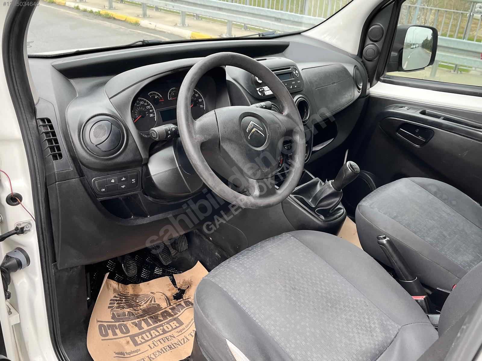 GALERİ OKTAV'DAN 2015 MODEL 1,3 DİZEL 241000 KM PANELVAN