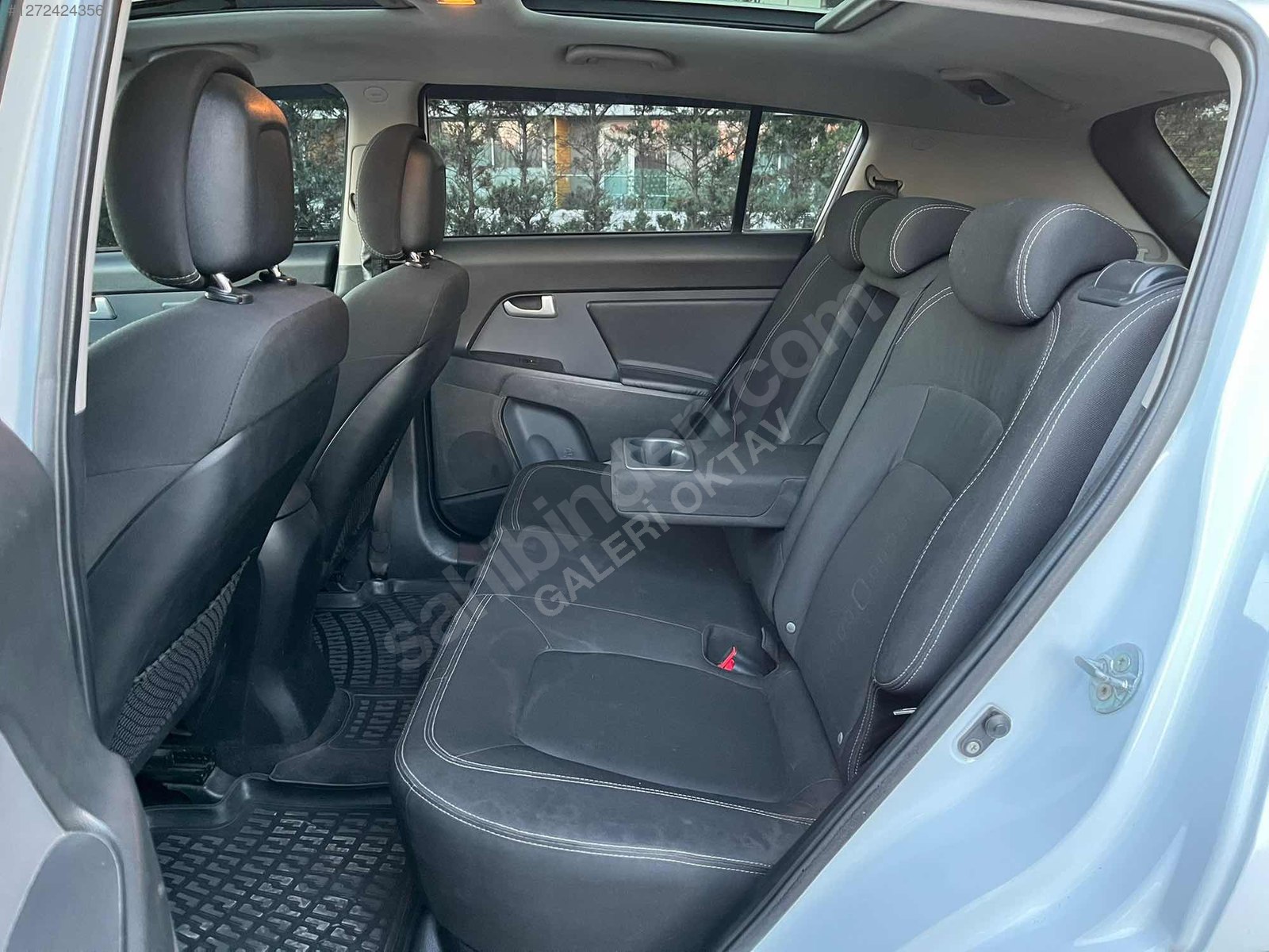 GALERİ OKTAV'DAN SPORTAGE 1,6 125000 KM SÜPER TEMİZLİKTE...