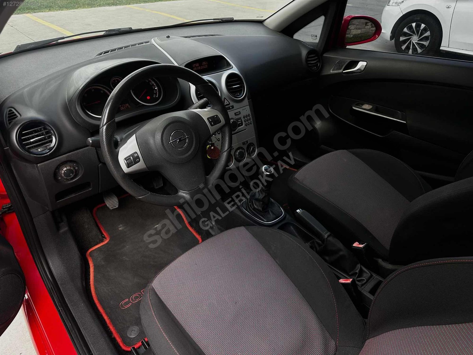 GALERİ OKTAV'DAN 2007 MODEL CORSA SPORT 63.000 KM 90 BG.