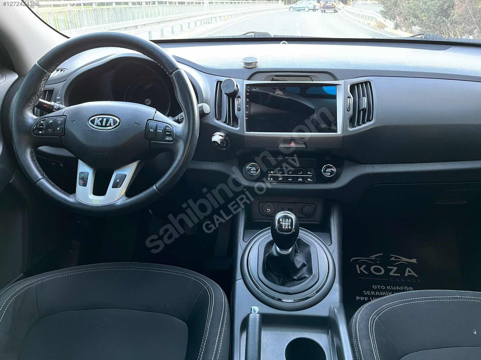GALERİ OKTAV'DAN SPORTAGE 1,6 125000 KM SÜPER TEMİZLİKTE...