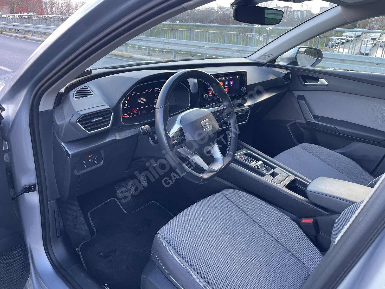 SEAT LEON HİBRİT 54000 KM HATASIZ BOYASIZ.