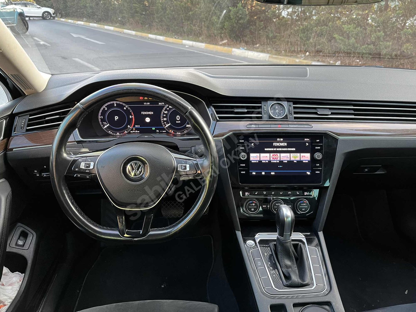 GALERİ OKTAV'DAN VOKSWAGEN PASSAT 2,0 TDİ 150 BG...