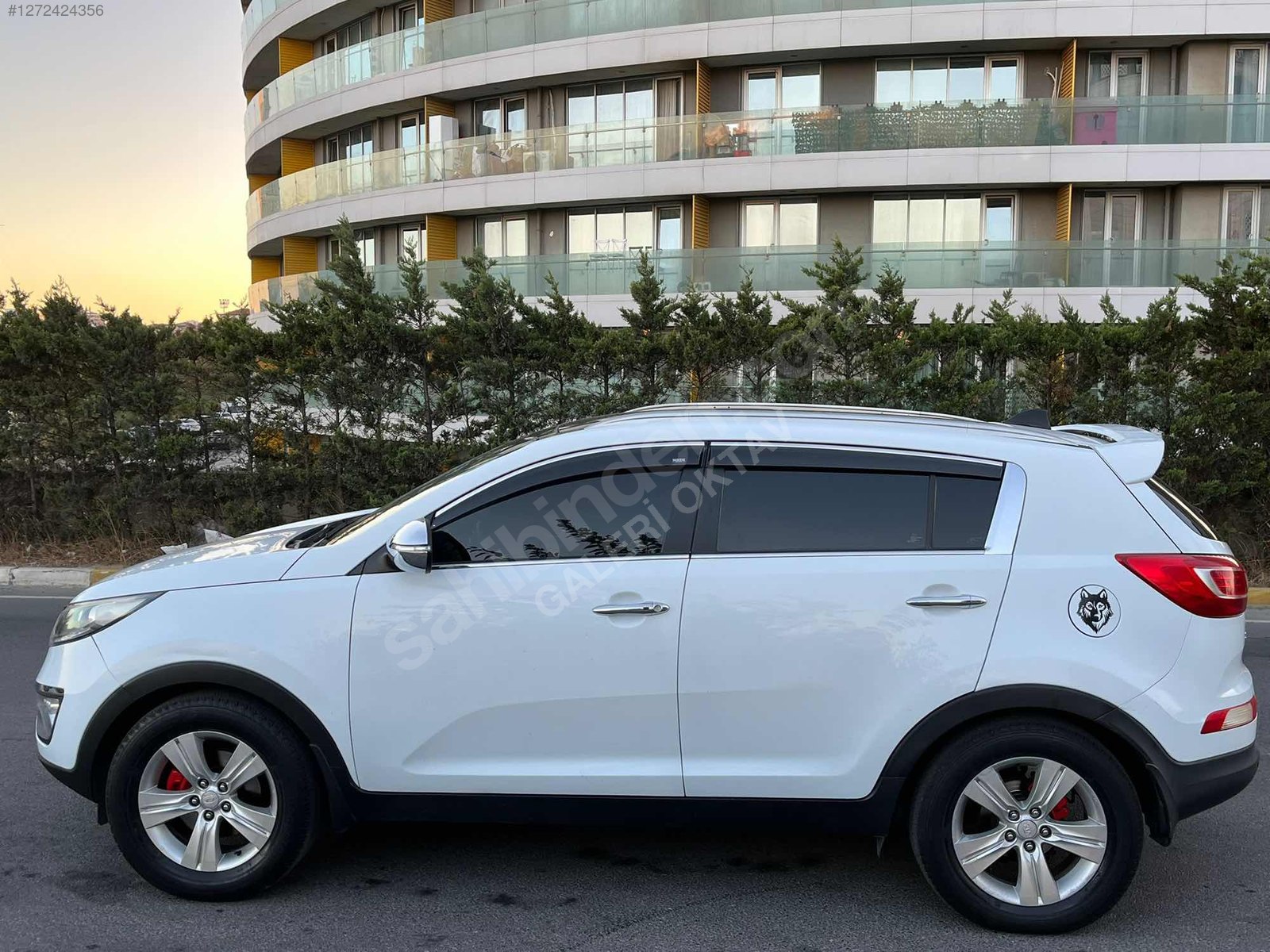 GALERİ OKTAV'DAN SPORTAGE 1,6 125000 KM SÜPER TEMİZLİKTE...