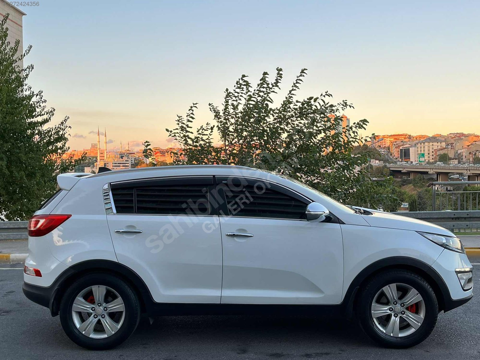 GALERİ OKTAV'DAN SPORTAGE 1,6 125000 KM SÜPER TEMİZLİKTE...