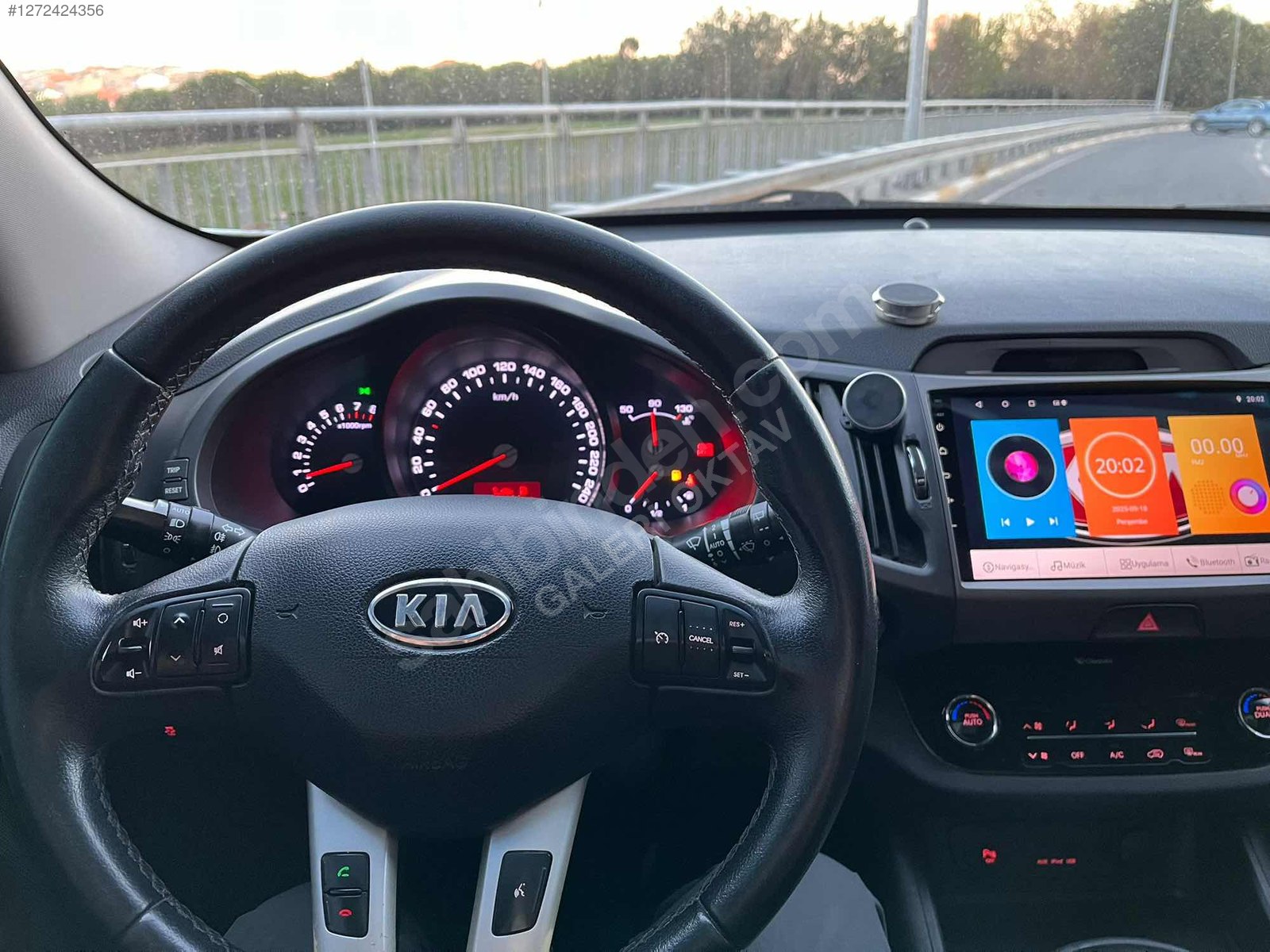 GALERİ OKTAV'DAN SPORTAGE 1,6 125000 KM SÜPER TEMİZLİKTE...