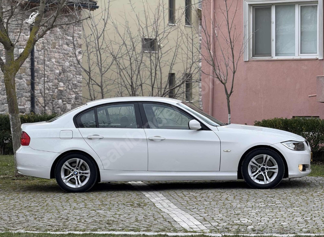 2011 BMW 320 D 184 HP LCİ EMSALSİZ KARTA TAKSİT