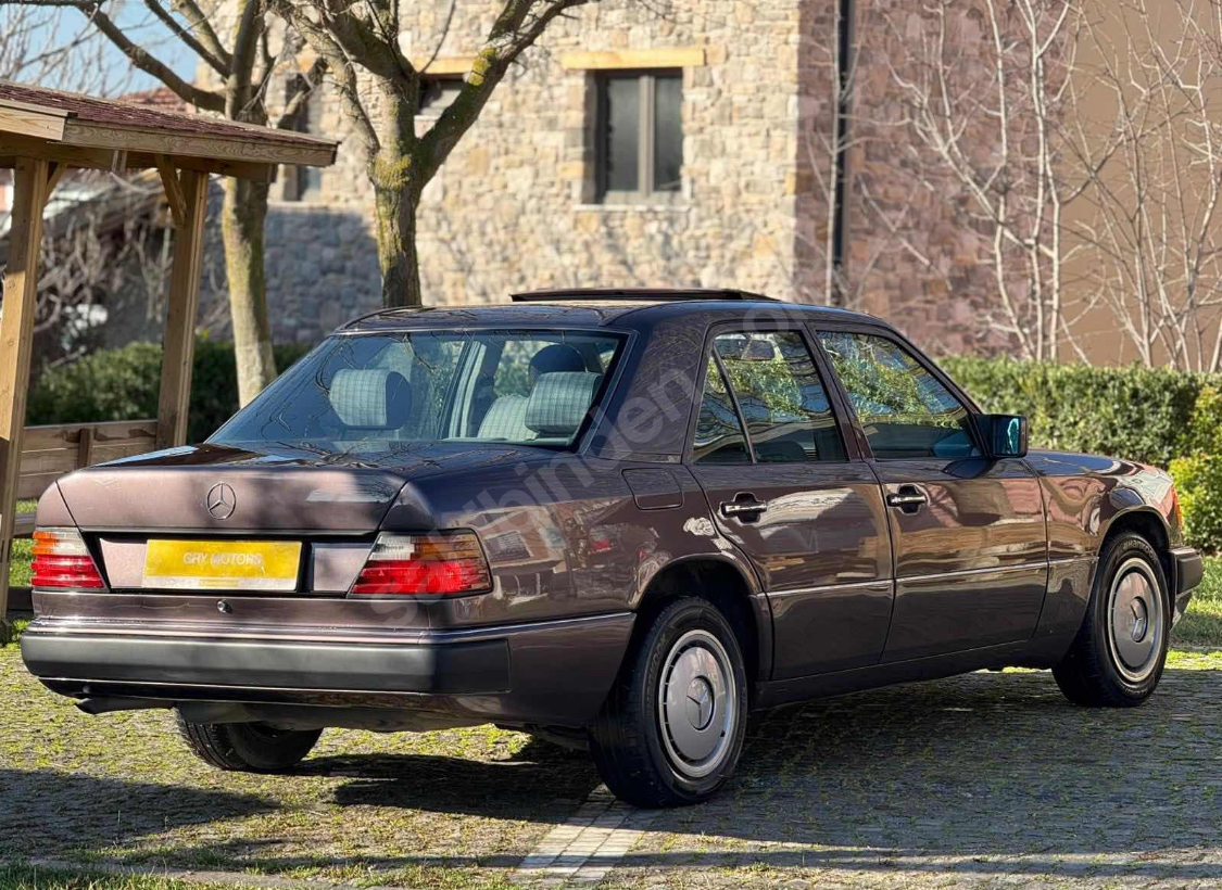 KOLEKSİYONLUK TEMİZLİKTE W124 250 D AUTOMATİC BORNİT oto taksitle