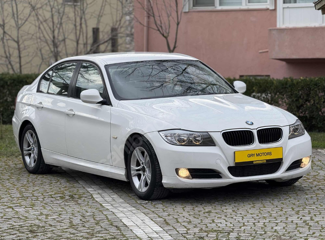 2011 BMW 320 D 184 HP LCİ EMSALSİZ KARTA TAKSİT