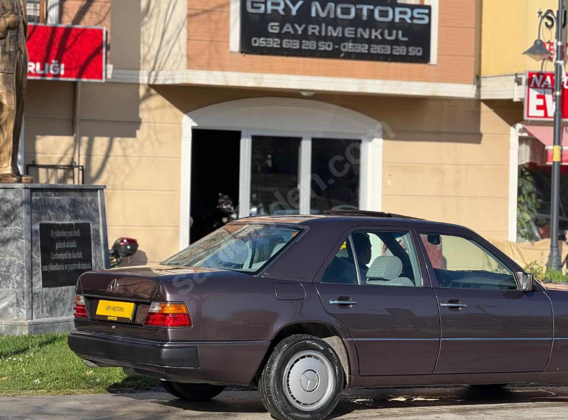 KOLEKSİYONLUK TEMİZLİKTE W124 250 D AUTOMATİC BORNİT oto taksitle