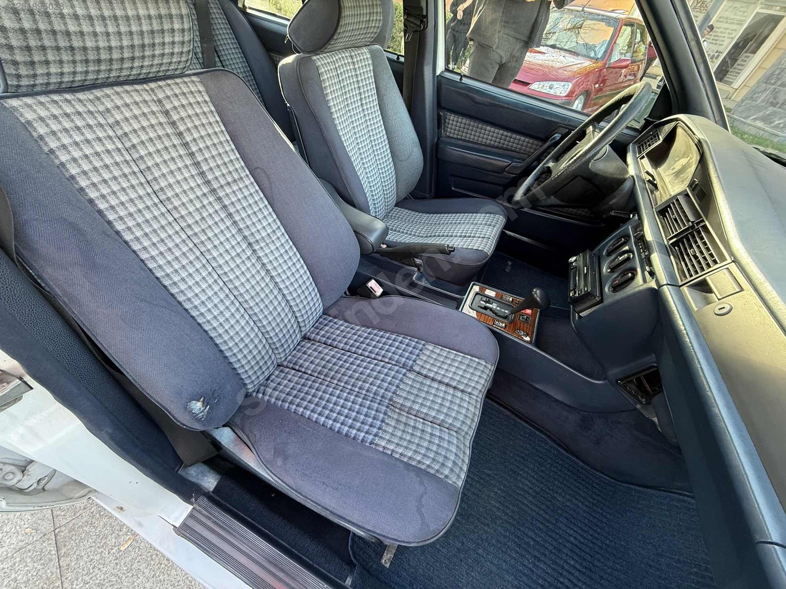 1990 190 E SPORTLINE OTOMATIK KLIMA LACIVERT SALON