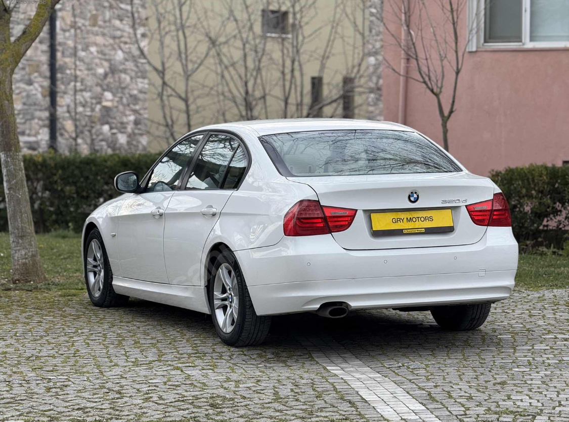 2011 BMW 320 D 184 HP LCİ EMSALSİZ KARTA TAKSİT