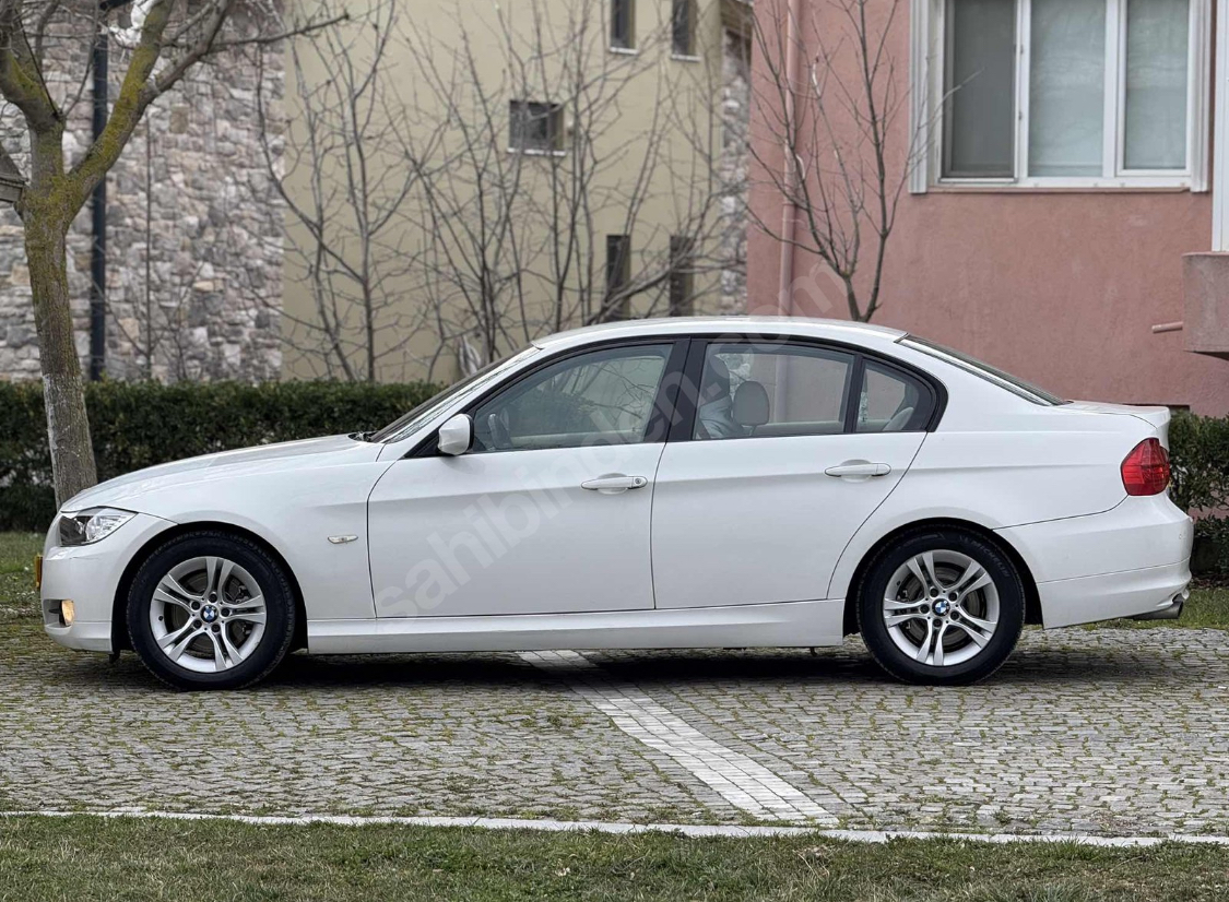 2011 BMW 320 D 184 HP LCİ EMSALSİZ KARTA TAKSİT