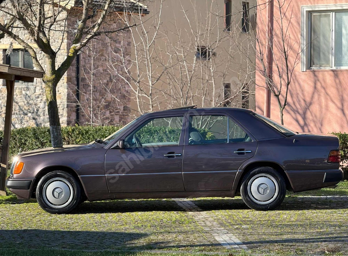 KOLEKSİYONLUK TEMİZLİKTE W124 250 D AUTOMATİC BORNİT oto taksitle