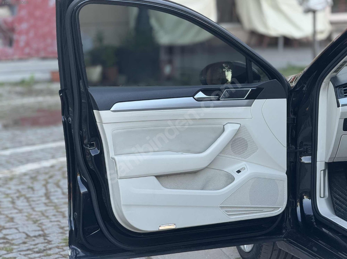HATASIZ EMSALSİZ TEMİZLİKTE İLK SAHİBİNDEN PASSAT senetle araba satışı
