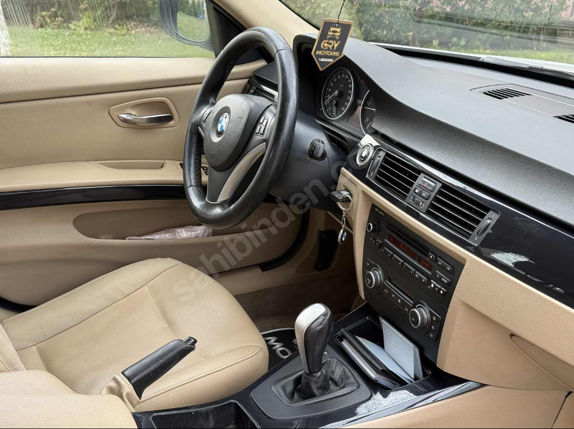 2011 BMW 320 D 184 HP LCİ EMSALSİZ KARTA TAKSİT