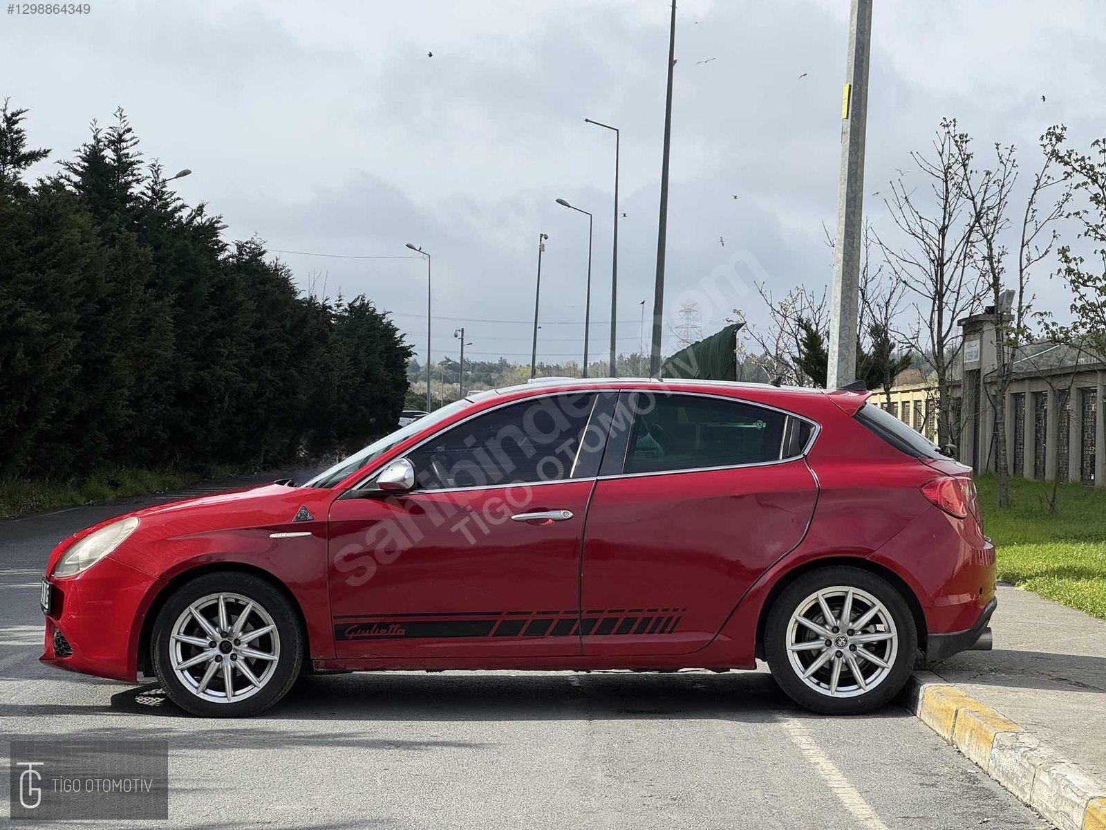 CAM TAVANLI FULL YENİ MUAYENELİ ALFA ROMEO
