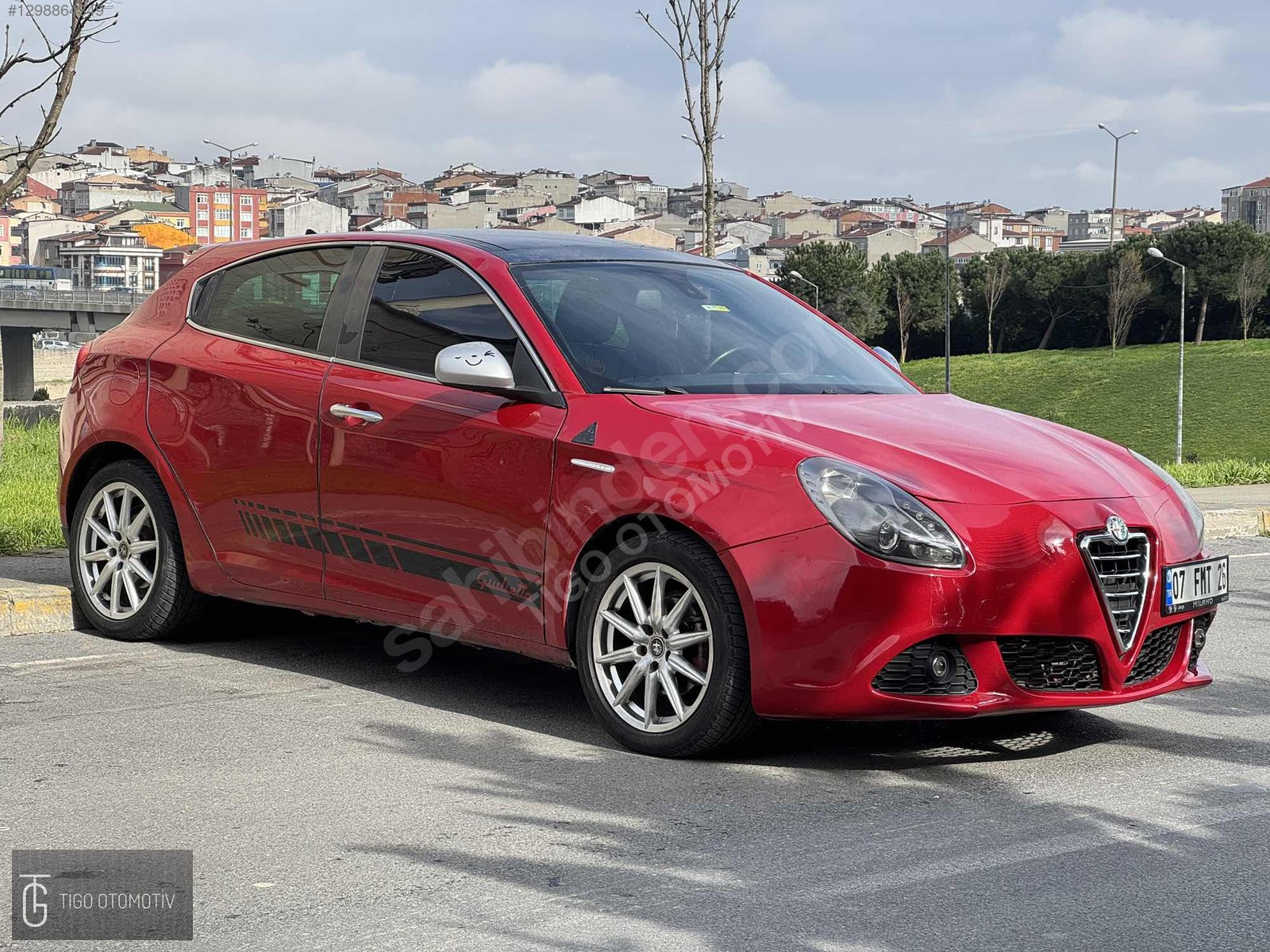 CAM TAVANLI FULL YENİ MUAYENELİ ALFA ROMEO