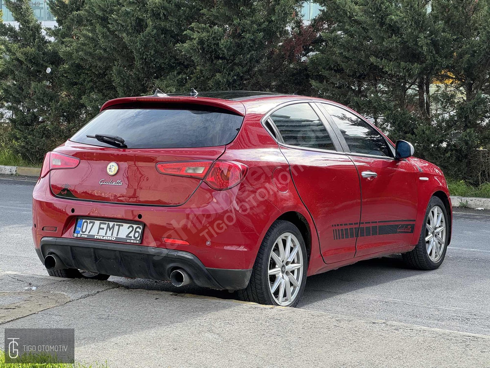 CAM TAVANLI FULL YENİ MUAYENELİ ALFA ROMEO