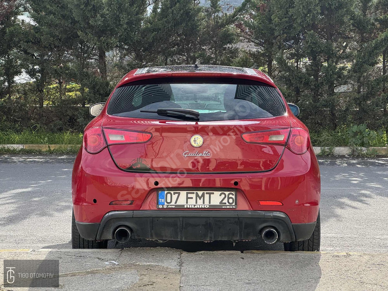 CAM TAVANLI FULL YENİ MUAYENELİ ALFA ROMEO