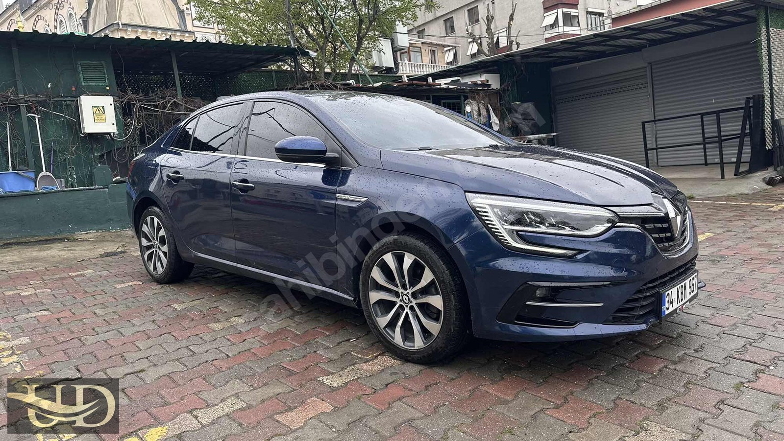 2023 MODEL MEGANE 1.3TCE İCON 74.000km TR DE EN UYGUN