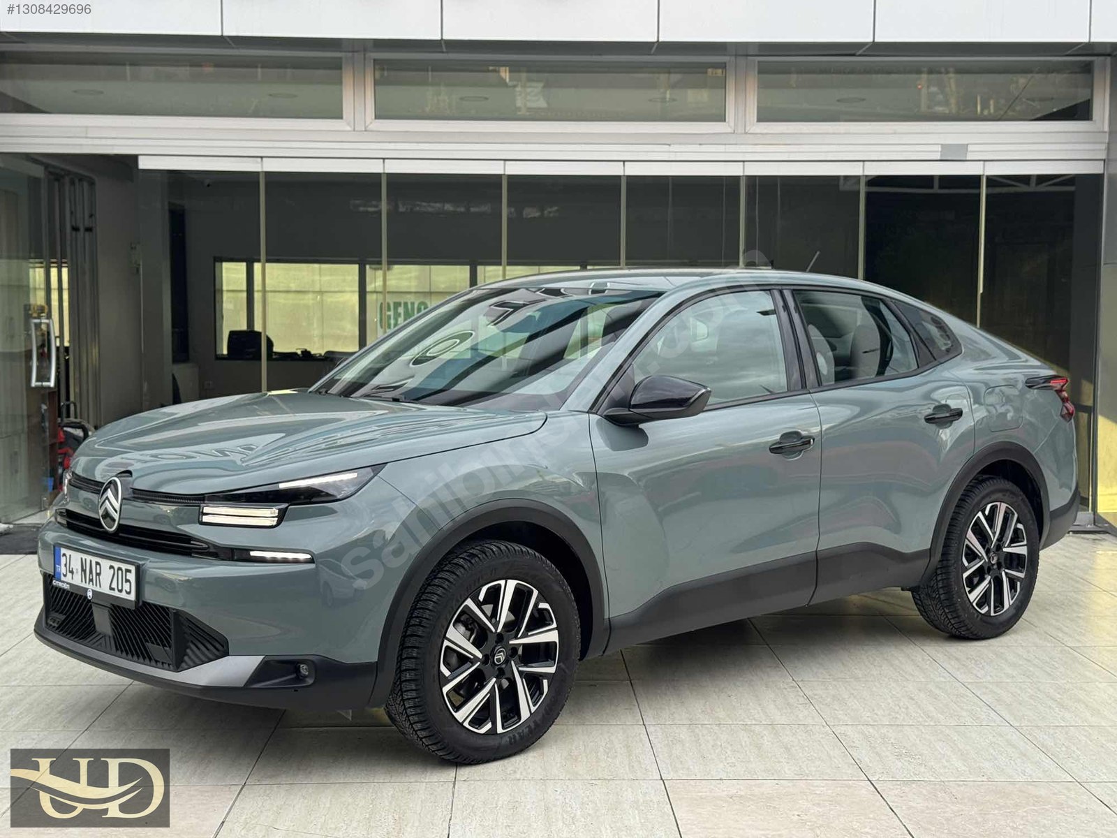 2025 MODEL C4 X BOYA DEĞİŞEN YOK S BAKIMLI GARANTİLİ ÖZ