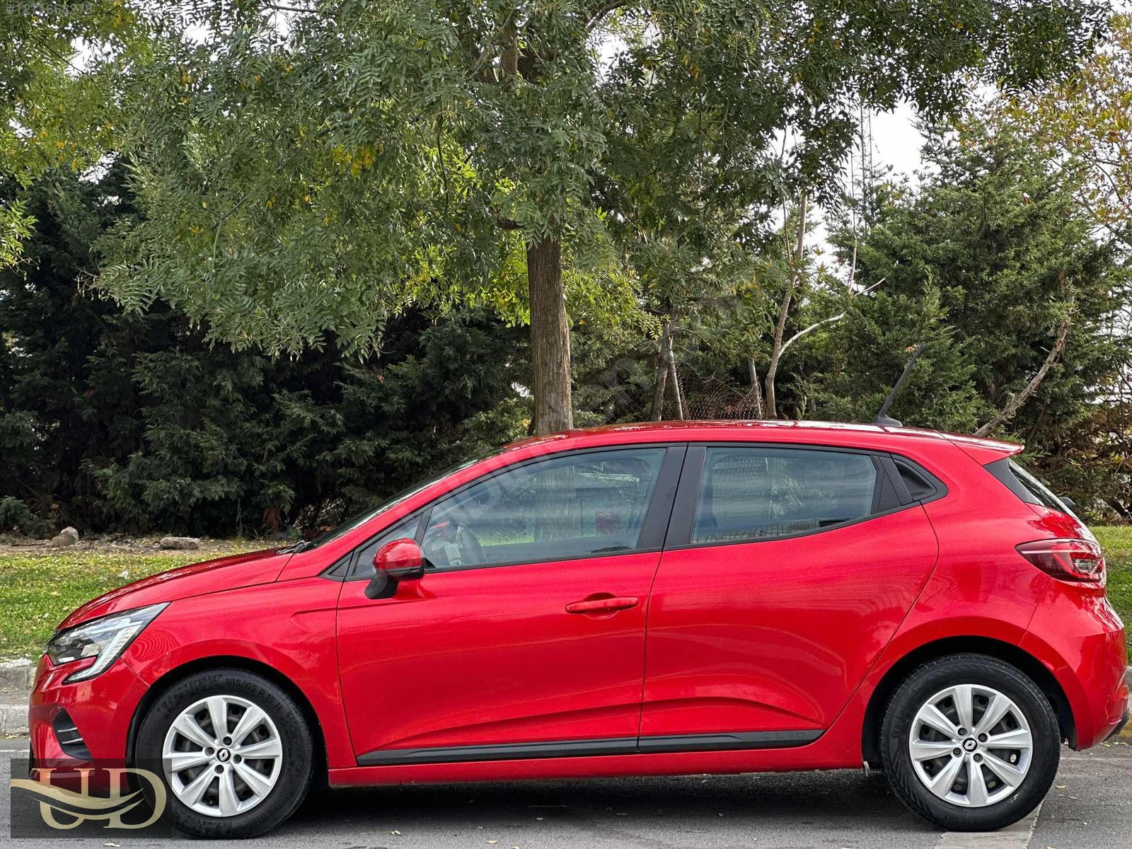 2022 MODEL CLİO 1.0TCE OTOMATİK