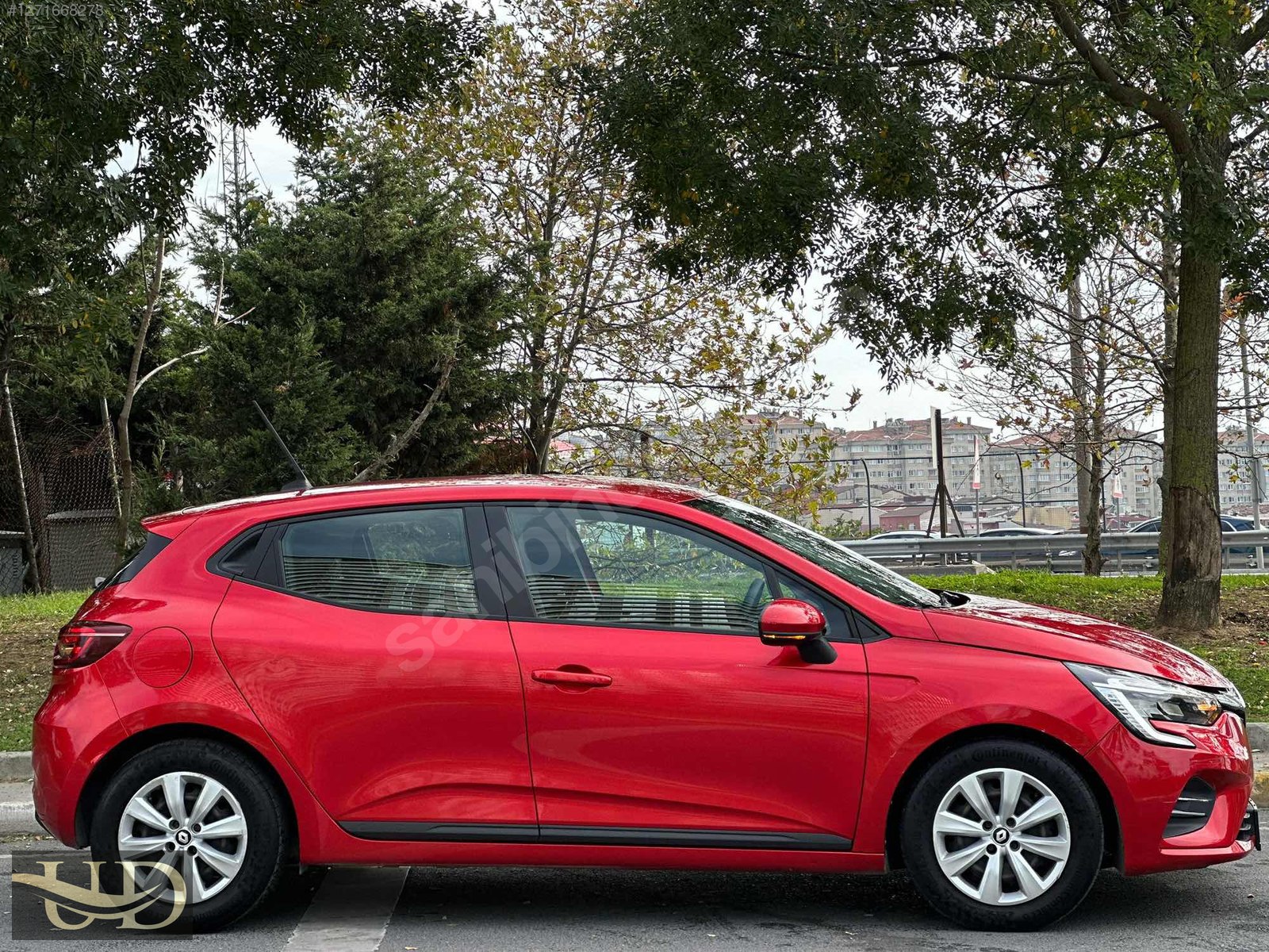 2022 MODEL CLİO 1.0TCE OTOMATİK