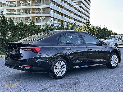 2021 HATASIZ SKODA OCTAVİA 1.0 E-TECH ELİTE 64.000 KM ototaksitle ile 