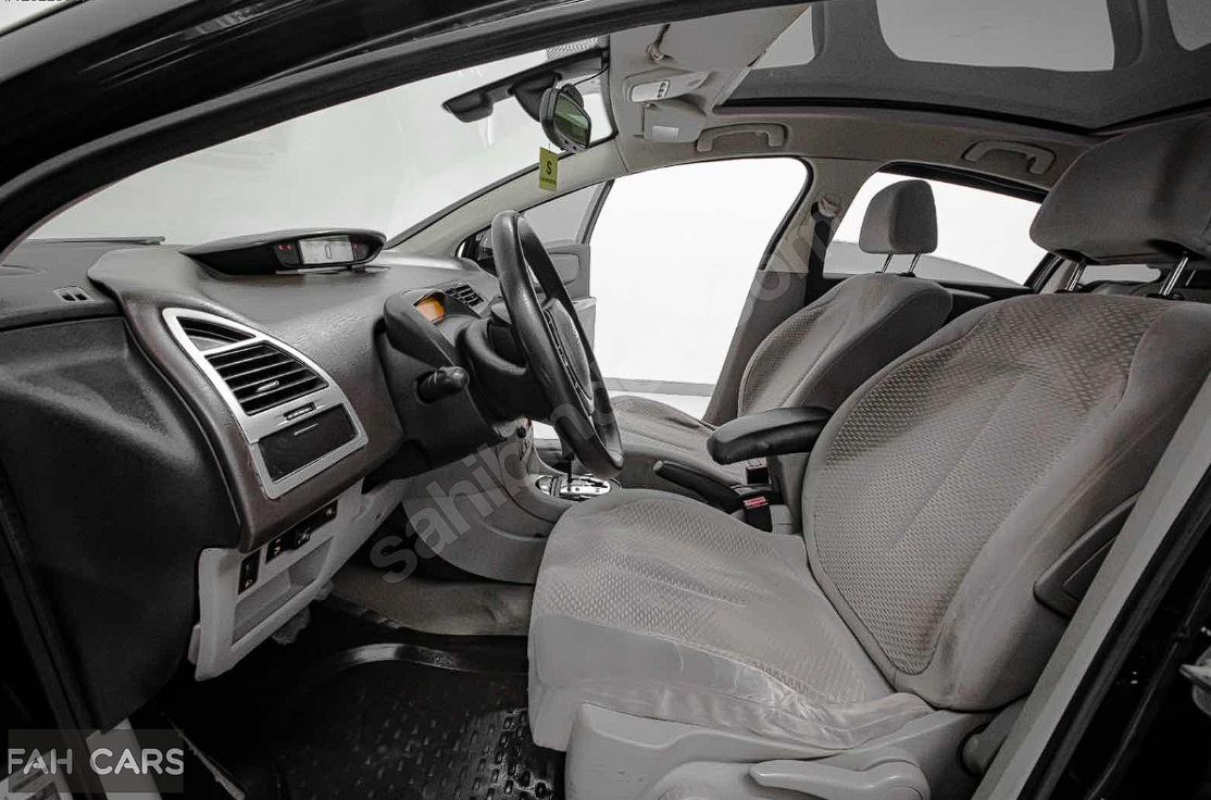 **150 PEŞİN İLE TERTEMİZ CAM TAVANLI OTOMATİK C4** ototaksitle