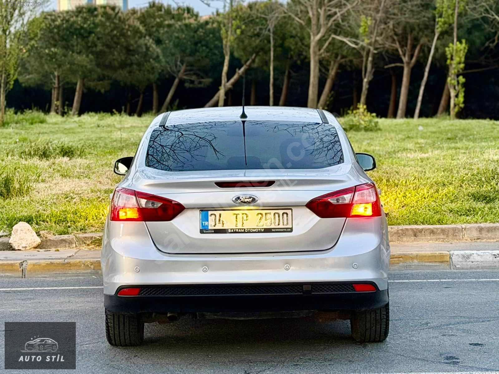 2012 FORD FOCUS 1.6 TDCI STYLE MASRAFSIZ Style kredi kartına taksitle
