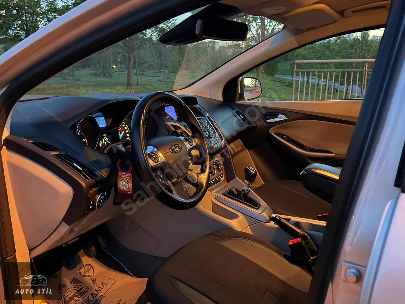 2012 FORD FOCUS 1.6 TDCI STYLE MASRAFSIZ Style kredi kartına taksitle