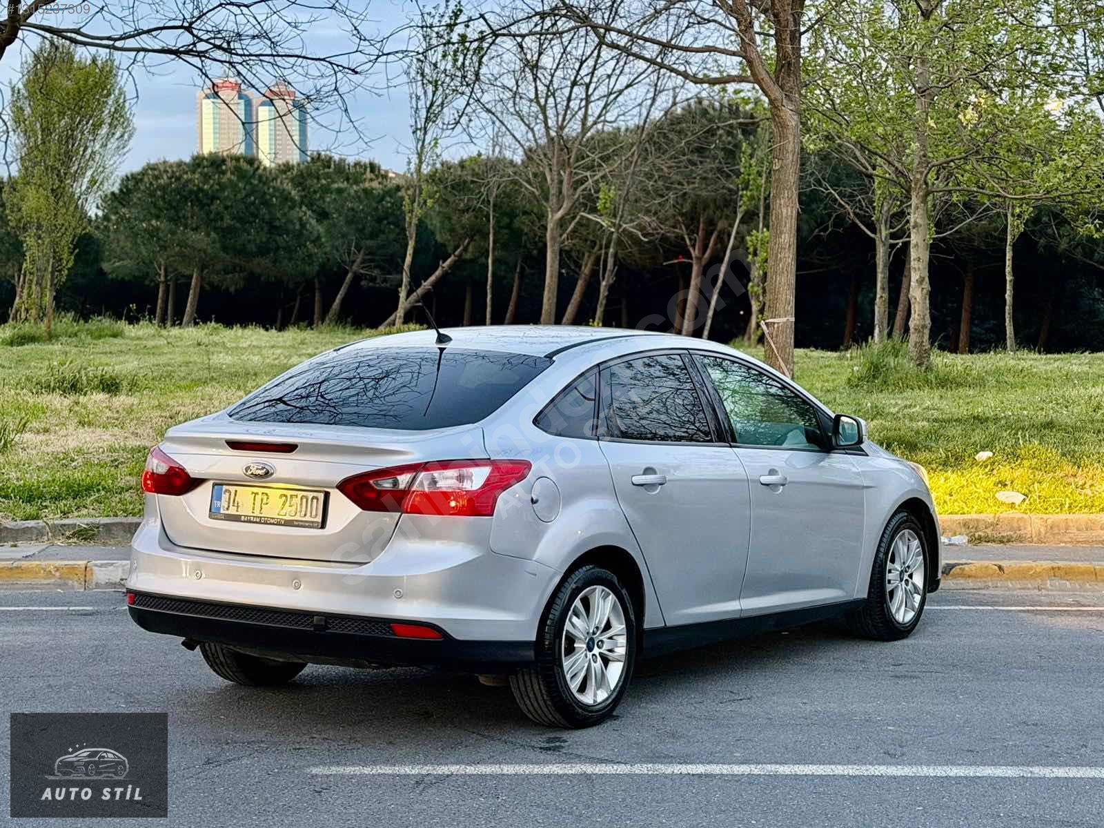 2012 FORD FOCUS 1.6 TDCI STYLE MASRAFSIZ Style kredi kartına taksitle