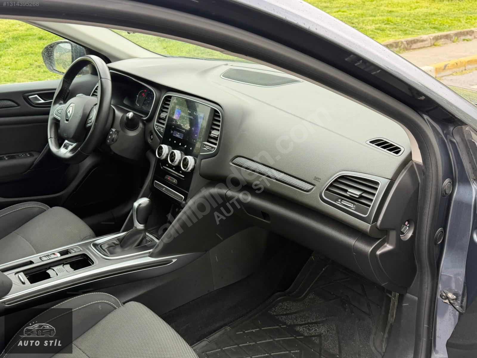 2023 MEGANE 1.5 BLUE DCİ TOUCH+ HAYALET EKRAN senetle satış senetle ar