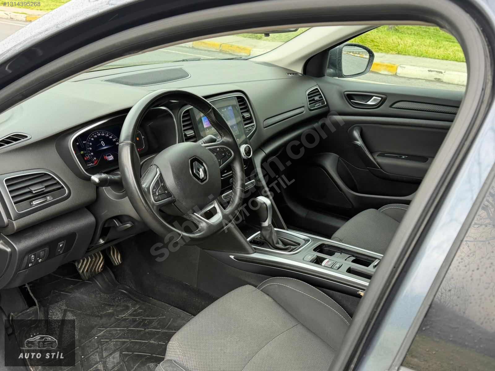 2023 MEGANE 1.5 BLUE DCİ TOUCH+ HAYALET EKRAN senetle satış senetle ar