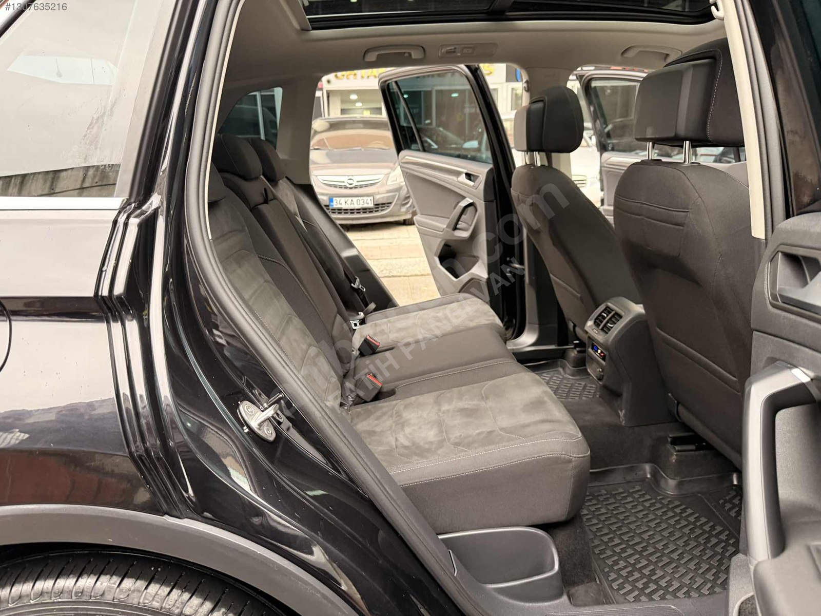 65OOO KM BOYASIZ TRAMERSİZ 2023 TIGUAN 1.5 ELEGANCE CAM TAVAN senetle 