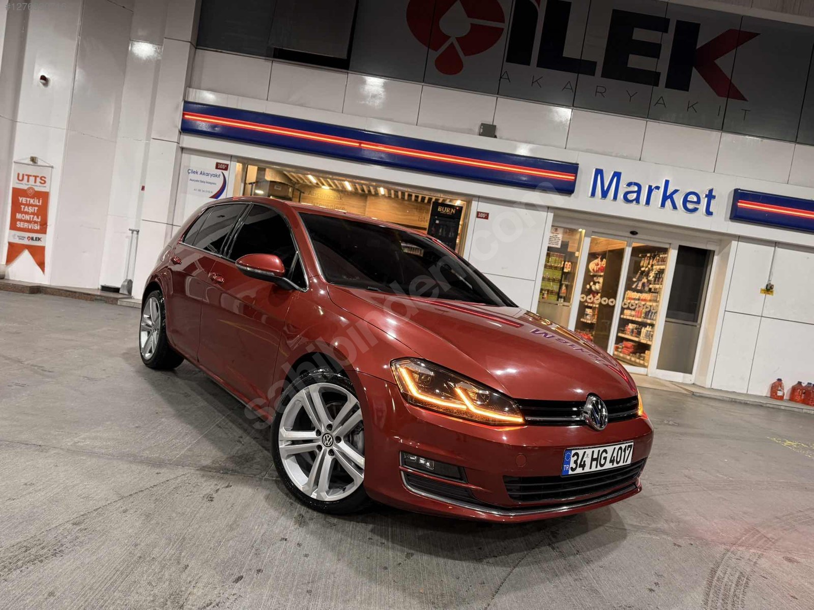 EMALSİZ TEMİZLİKTE GOLF7 DÜŞÜK KM LANSMAN RENGİ
