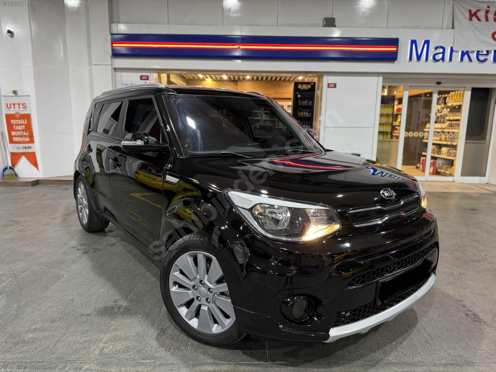 2017 KİA SOUL PREMİUM CAM TAVANLI DÜŞÜK KM OTOMATİK