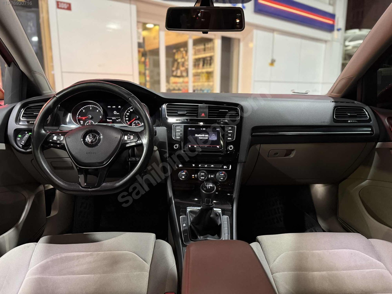 EMALSİZ TEMİZLİKTE GOLF7 DÜŞÜK KM LANSMAN RENGİ
