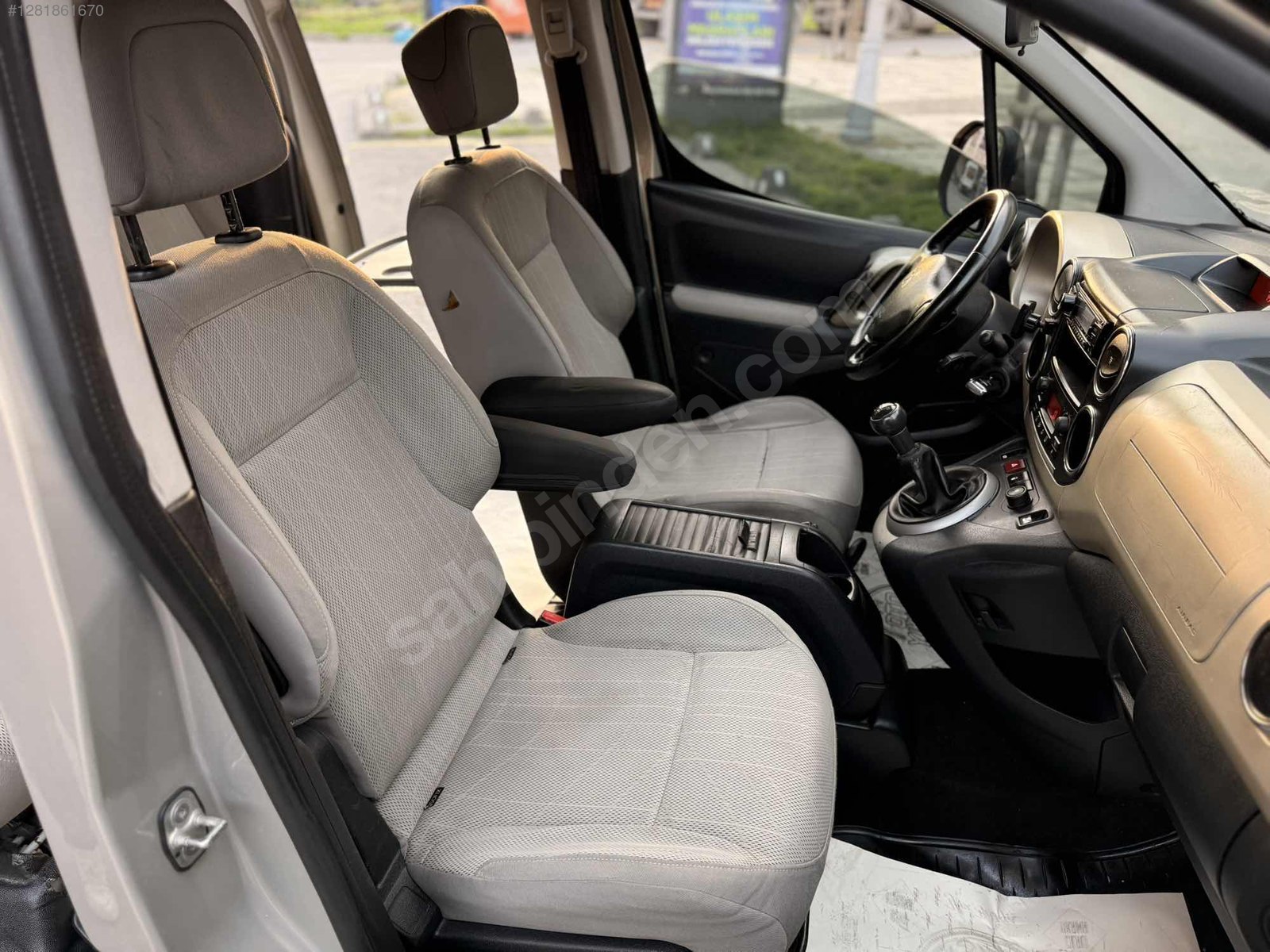 PEUGEOT PARTNER 1.6 HDI PREMİUM PACK BAKIMLI