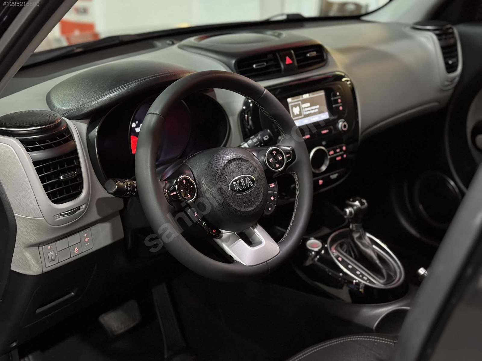 2017 KİA SOUL PREMİUM CAM TAVANLI DÜŞÜK KM OTOMATİK
