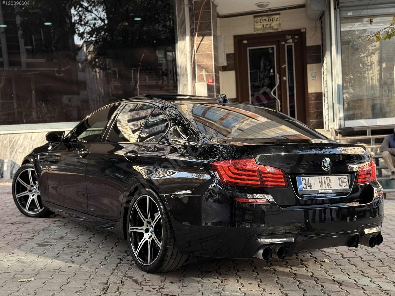 BMW M5 HATASIZ BOYASIZ HEAD UP+SOĞUTMA+VAKUM+KEYLESS