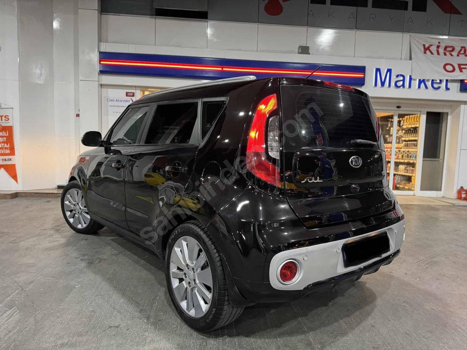 2017 KİA SOUL PREMİUM CAM TAVANLI DÜŞÜK KM OTOMATİK
