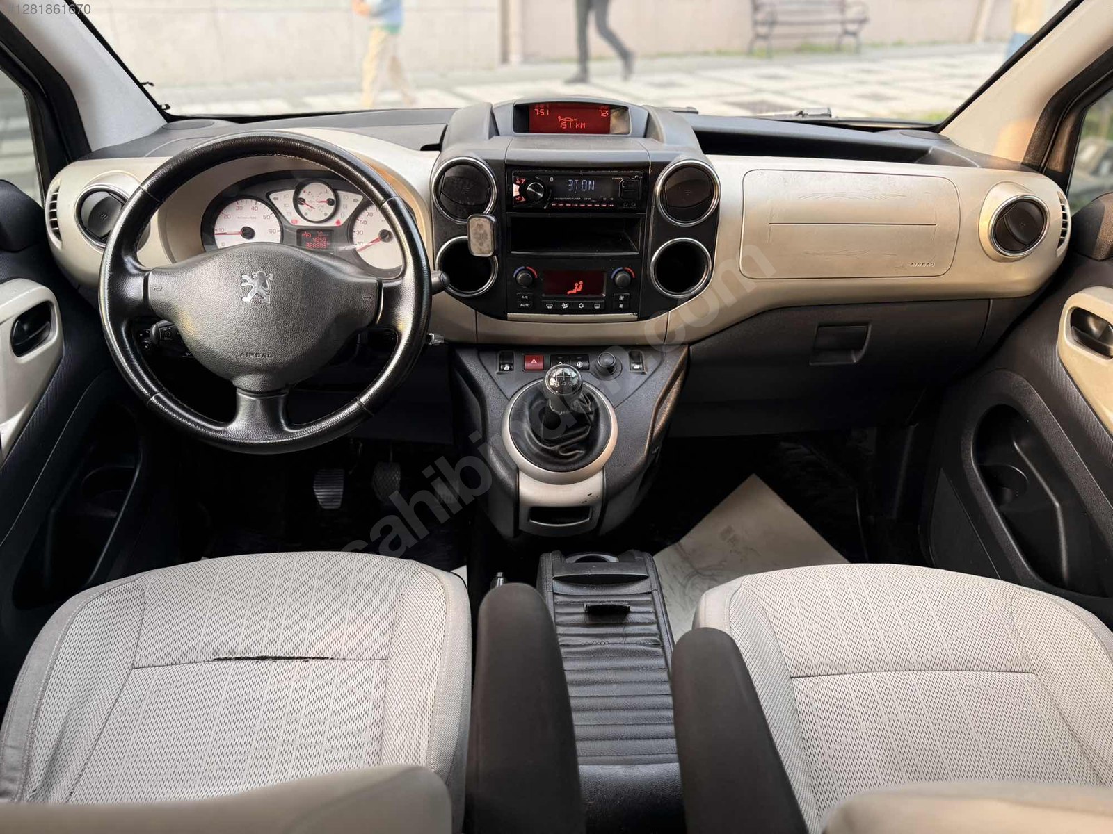 PEUGEOT PARTNER 1.6 HDI PREMİUM PACK BAKIMLI