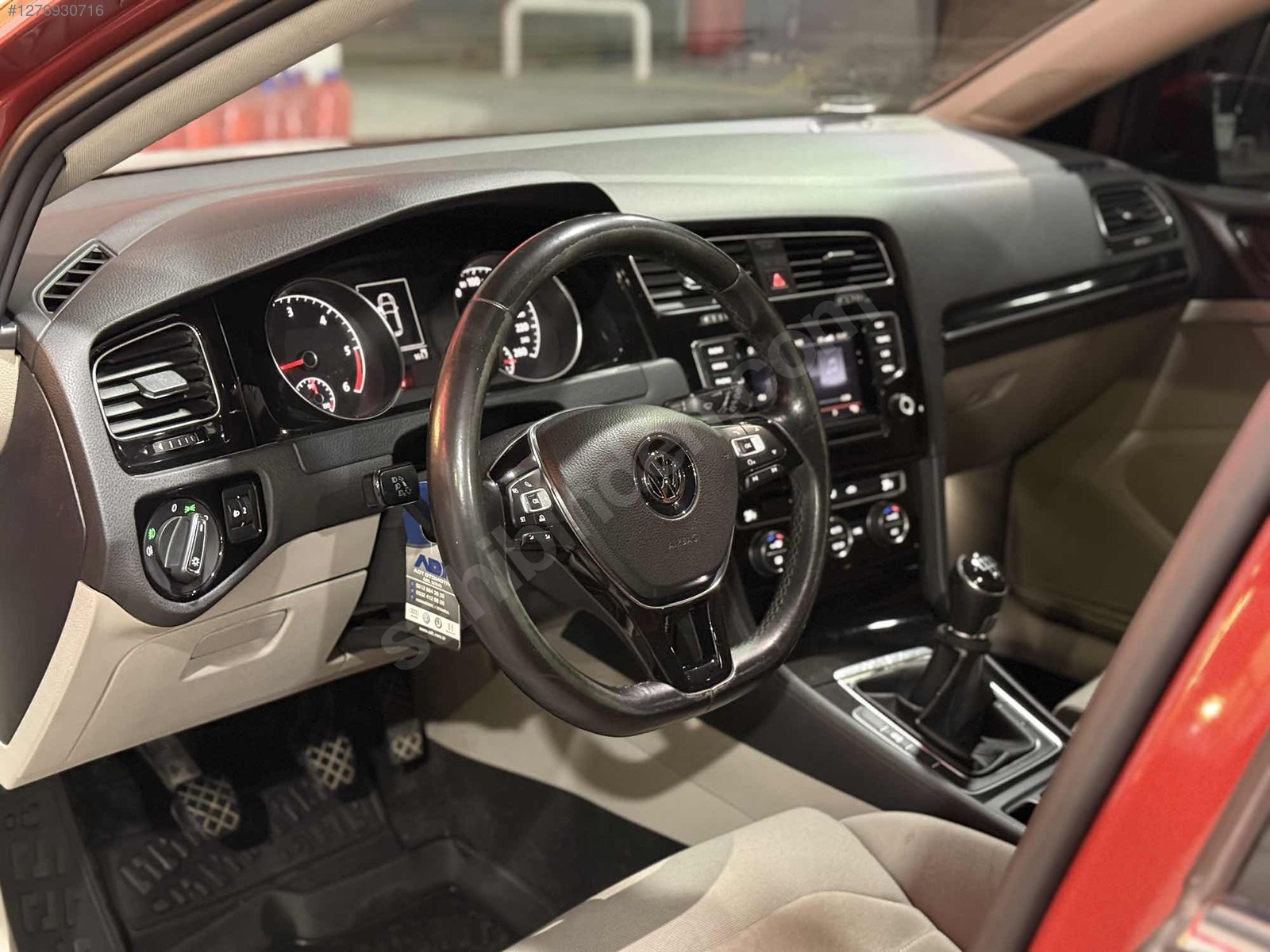 EMALSİZ TEMİZLİKTE GOLF7 DÜŞÜK KM LANSMAN RENGİ