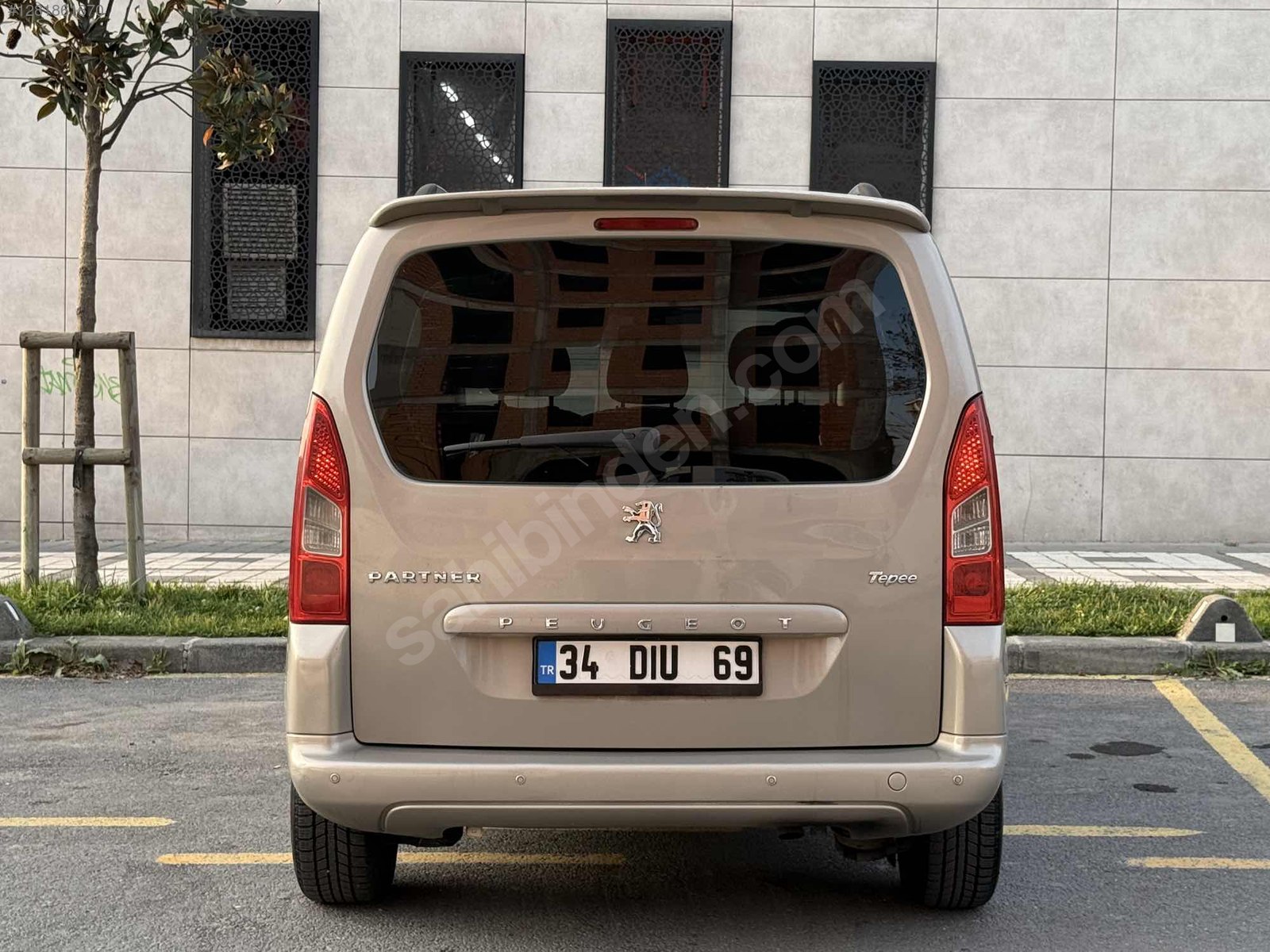 PEUGEOT PARTNER 1.6 HDI PREMİUM PACK BAKIMLI