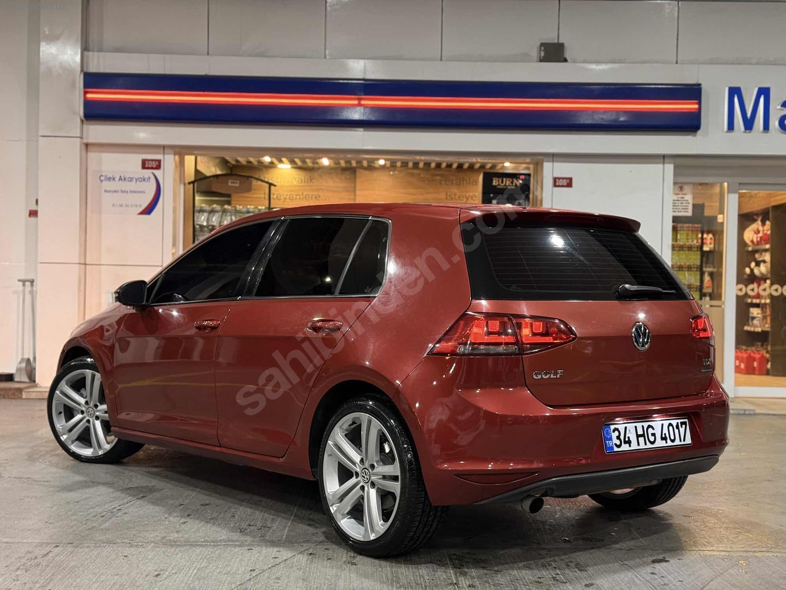 EMALSİZ TEMİZLİKTE GOLF7 DÜŞÜK KM LANSMAN RENGİ