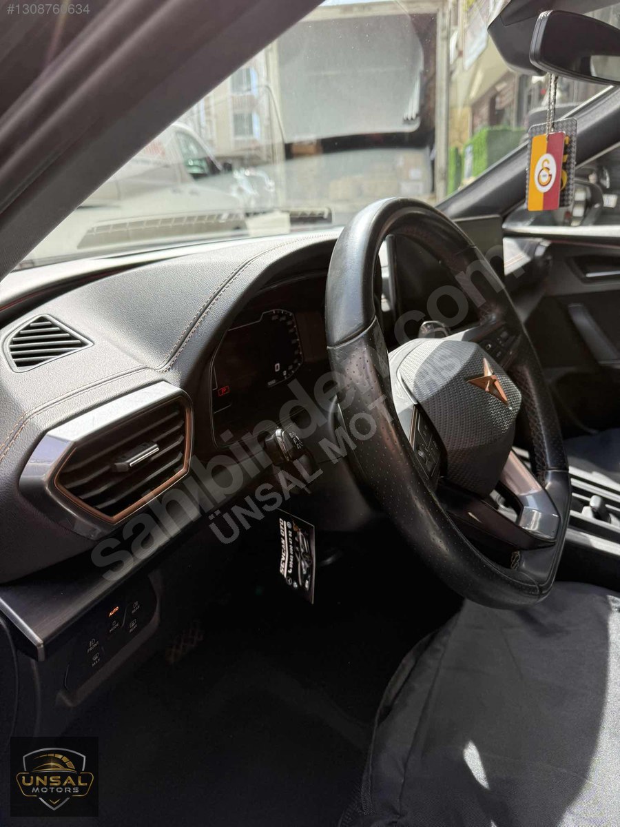 2022 CUPRA FORMENTOR
