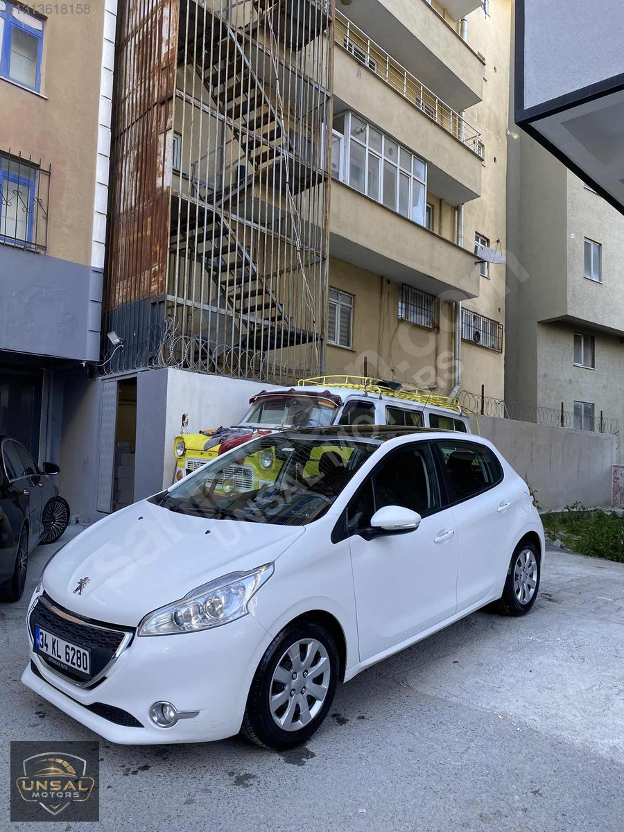 İKİNCİ SAHİBİNDEN TEMİZ 208 OTOMOTİK DÜŞÜK KM