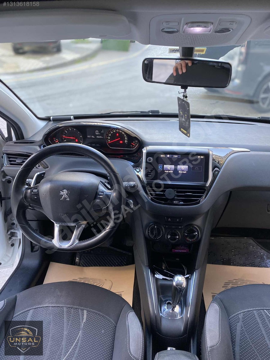 İKİNCİ SAHİBİNDEN TEMİZ 208 OTOMOTİK DÜŞÜK KM